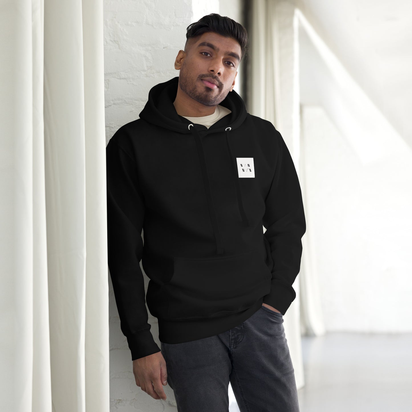 VERGE APPAREL Black Hoodie